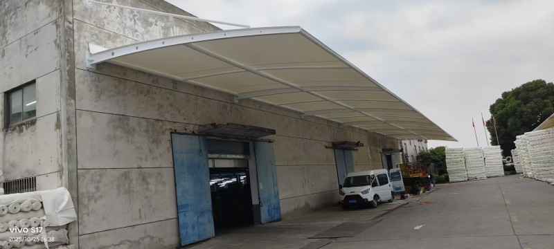 如何选择义乌市遮阳篷公司？膜结构车棚行业现状与优质公司推荐-1